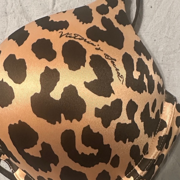 Victoria Secret Leopard Print Women's Bra - Picture 3 of 4